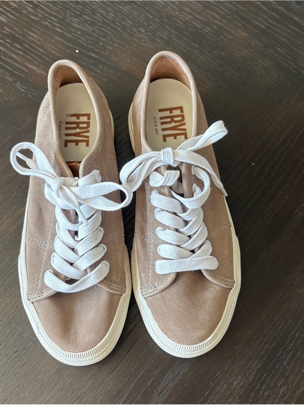Frye Gia‎ Leather Lace-Up Sneakers in Taupe 6M
